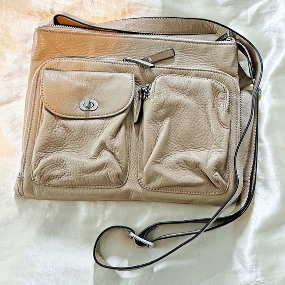 CROSSBODY, DANIER LEATHER, BEIGE COLOUR, SHOULDER STRAP, TOP ZIPPERS, POCKETS - Picture 1 of 13